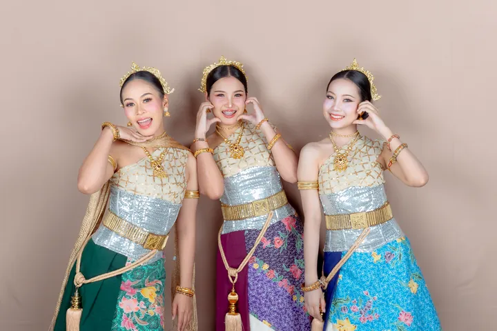 แขกชุดไทยในงาน